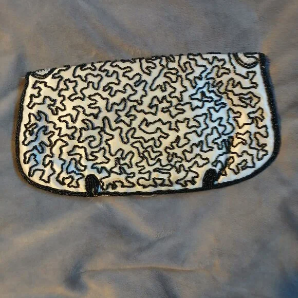 Vintage Women's Fabric White Clutch Abstract Black Beading - Picture 4 of 10